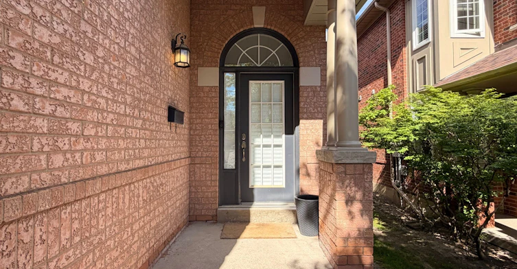 7-2 Mary Gapper Crescent, Richmond Hill, ON, L4C 0J4 - 3