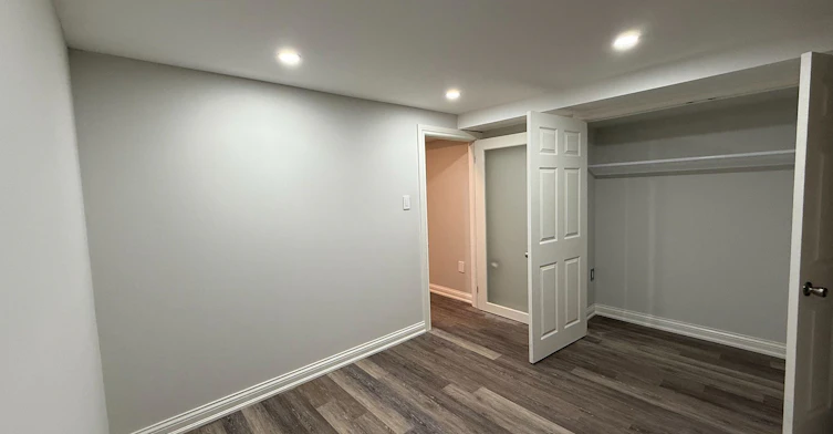 Lower Level-32 Presidential Street, Vaughan, ON, L4L 5H1 - 4