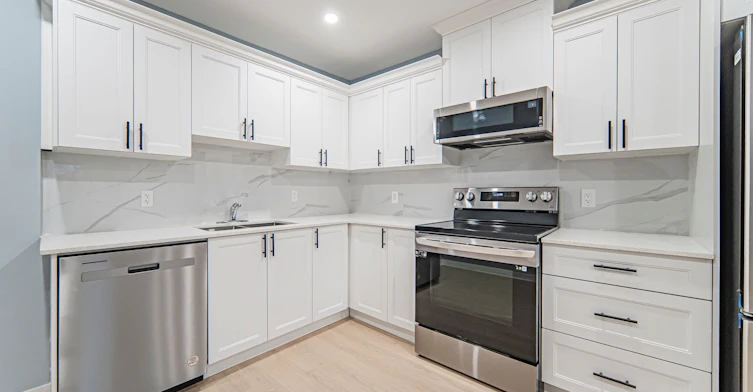 MAIN-250 Beechy Drive, Richmond Hill, ON, L4C 2X7 - 14