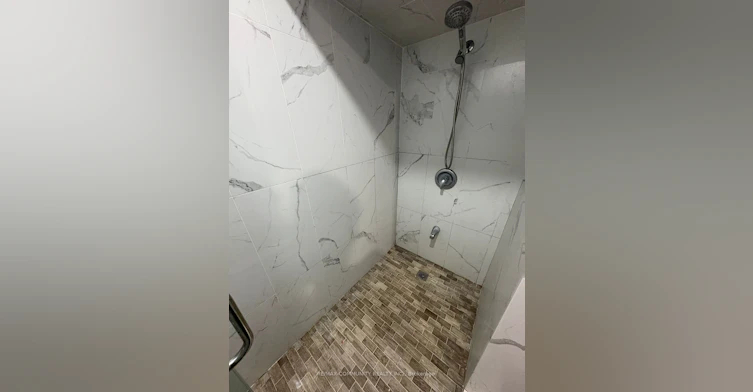 699 Somerville Drive, Newmarket, ON, L3X 0J9 - 10