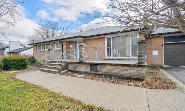 51 Hillside Avenue