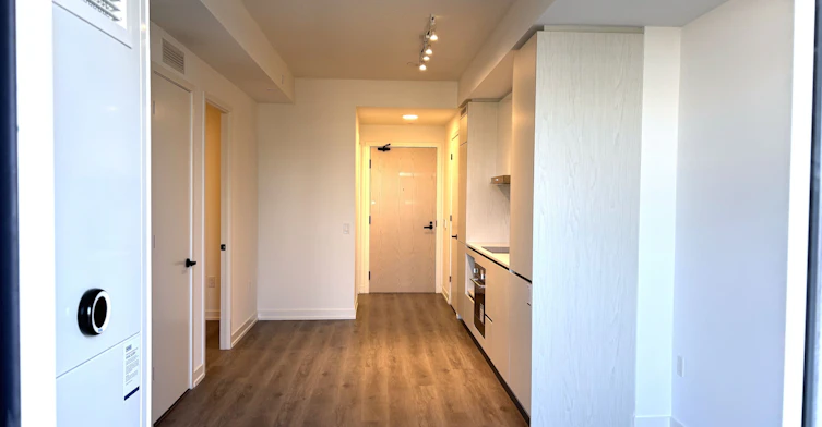 1809-28 Interchange Way, Vaughan, ON, L4K 0P8 - 7