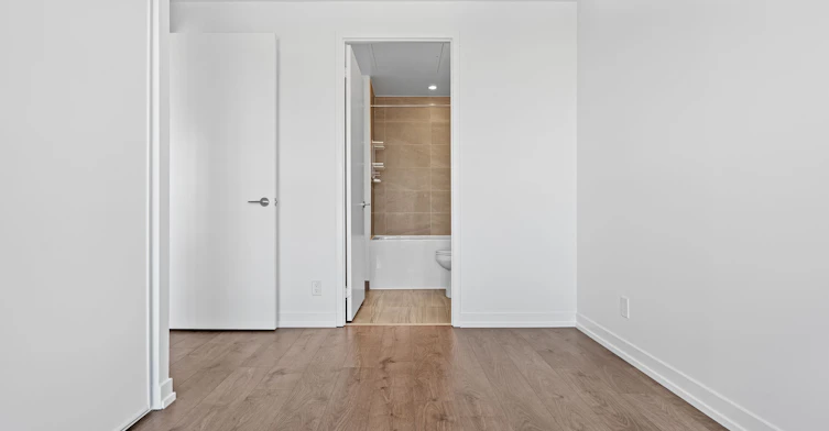 4915-950 Portage Parkway, Vaughan, ON, L4K 0J7 - 17