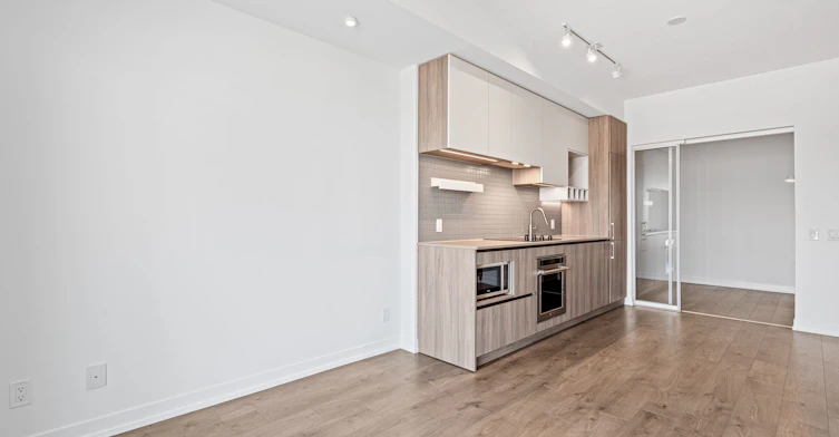 4915-950 Portage Parkway, Vaughan, ON, L4K 0J7 - 7