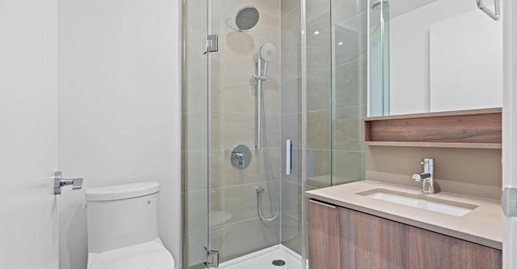 4915-950 Portage Parkway, Vaughan, ON, L4K 0J7 - 4
