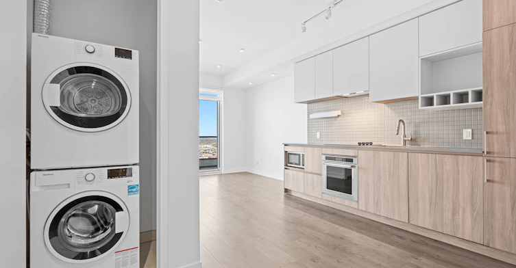 4915-950 Portage Parkway, Vaughan, ON, L4K 0J7 - 5