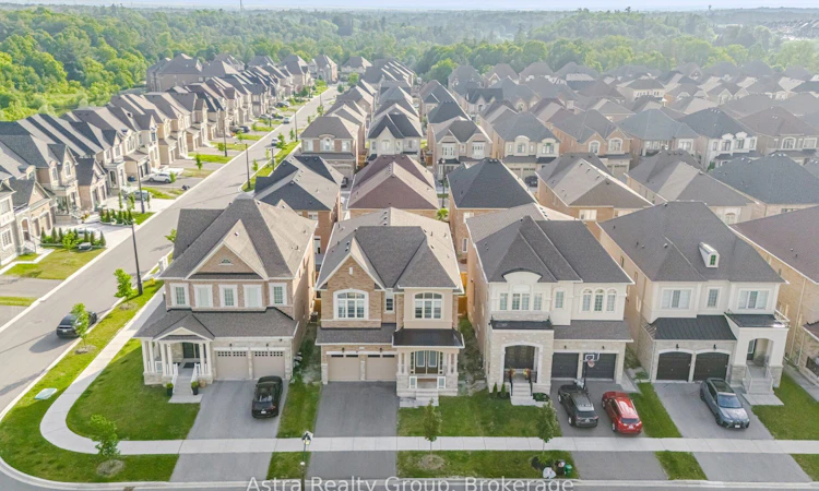 152 Stormont Trail