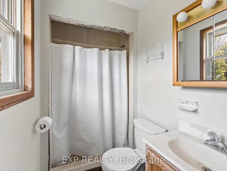 32 Louisa Street, Georgina, ON, L0E 1L0 - 23