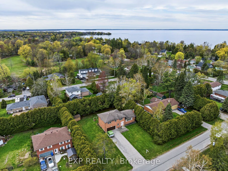 32 Louisa Street, Georgina, ON, L0E 1L0 - 42