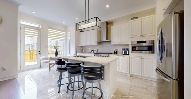 7 Suttonrail Way, Whitchurch-Stouffville, ON, L4A 4X5 - 11