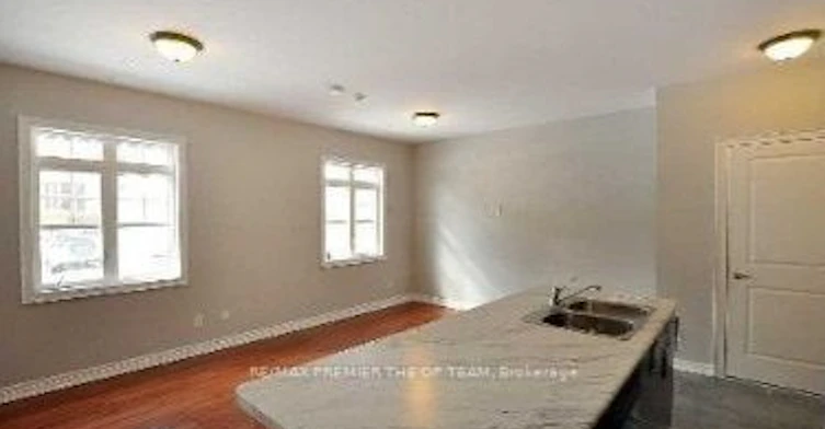 3-10 Church Street N, Richmond Hill, ON, L4C 3E7 - 7