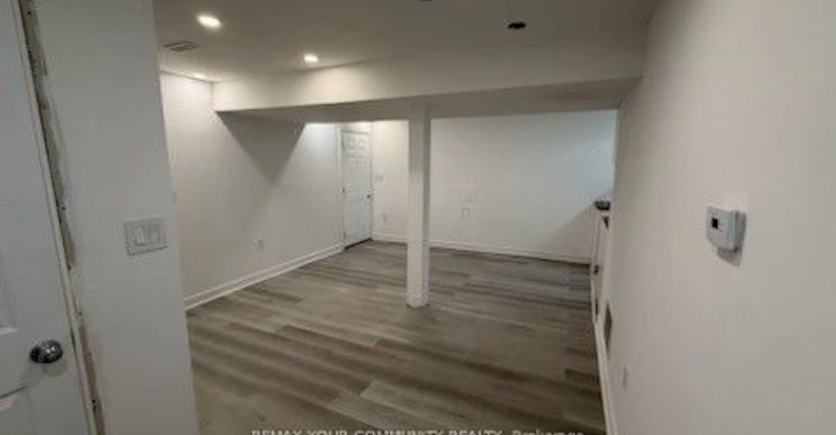 #1 Basement-34 Main Street S, Newmarket, ON, L3Y 3Y4 - 13