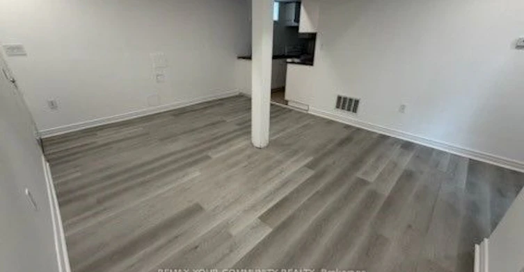 #1 Basement-34 Main Street S, Newmarket, ON, L3Y 3Y4 - 3