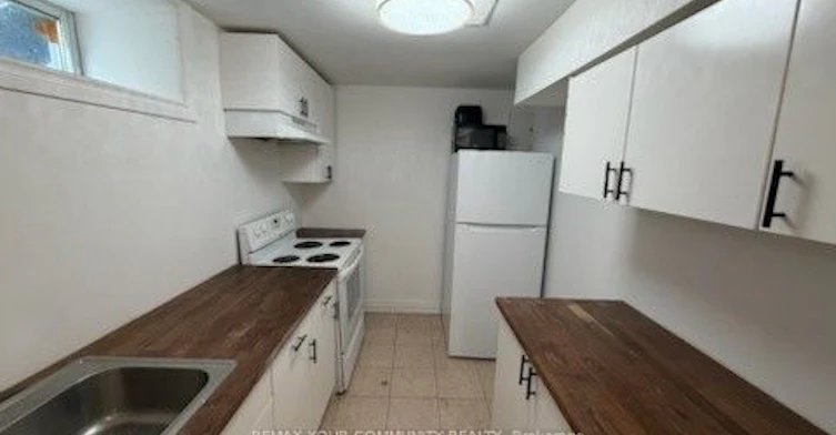 #1 Basement-34 Main Street S, Newmarket, ON, L3Y 3Y4 - 9