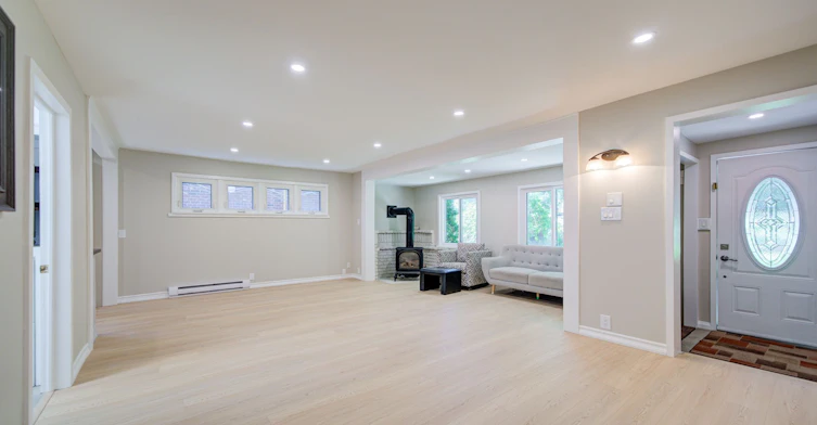 65 Cooks Bay Drive, Georgina, ON, L4P 1L9 - 4