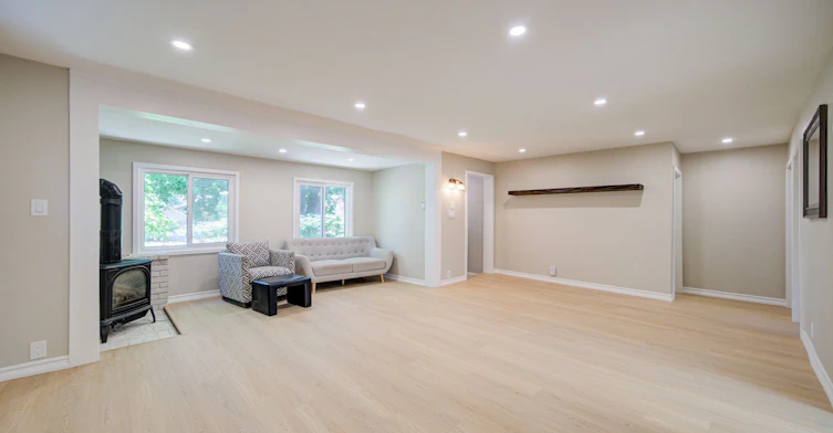 65 Cooks Bay Drive, Georgina, ON, L4P 1L9 - 5