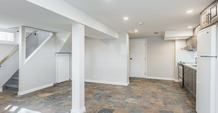 72B Dunning Avenue, Aurora, ON, L4G 1A3 - 4