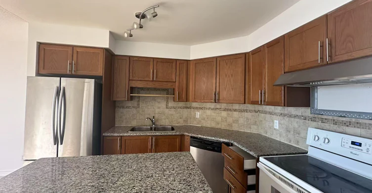 1126-18 Harding Boulevard, Richmond Hill, ON, L4C 0T3 - 3