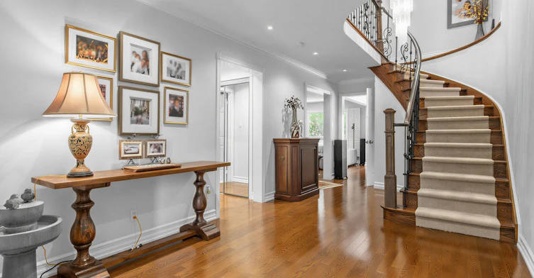 210 Westmount Boulevard, Vaughan, ON, L4J 7W2 - 3