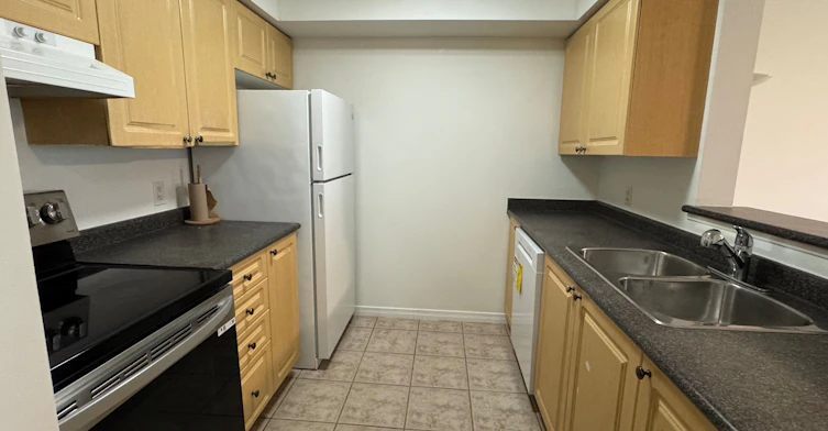 83 Sunrise Drive, Markham, ON, L3R 1A1 - 4