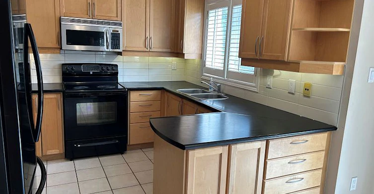 15 Magenta Street, Richmond Hill, ON, L4B 4H2 - 5