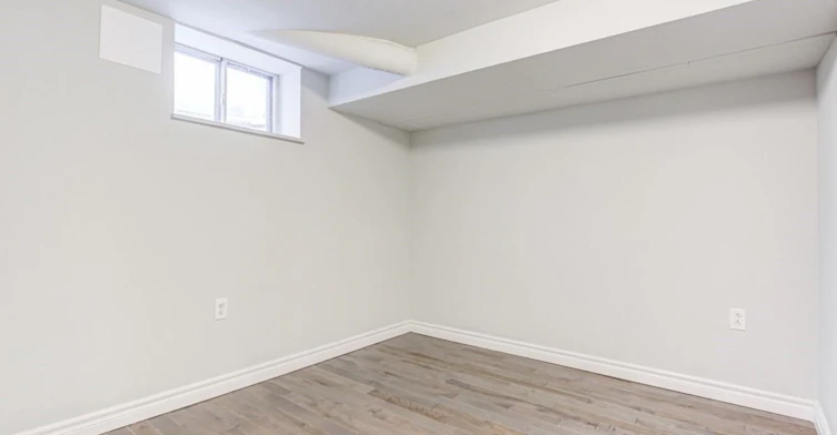 260 Demaine (Bsmt) Crescent, Richmond Hill, ON, L4C 2W5 - 4