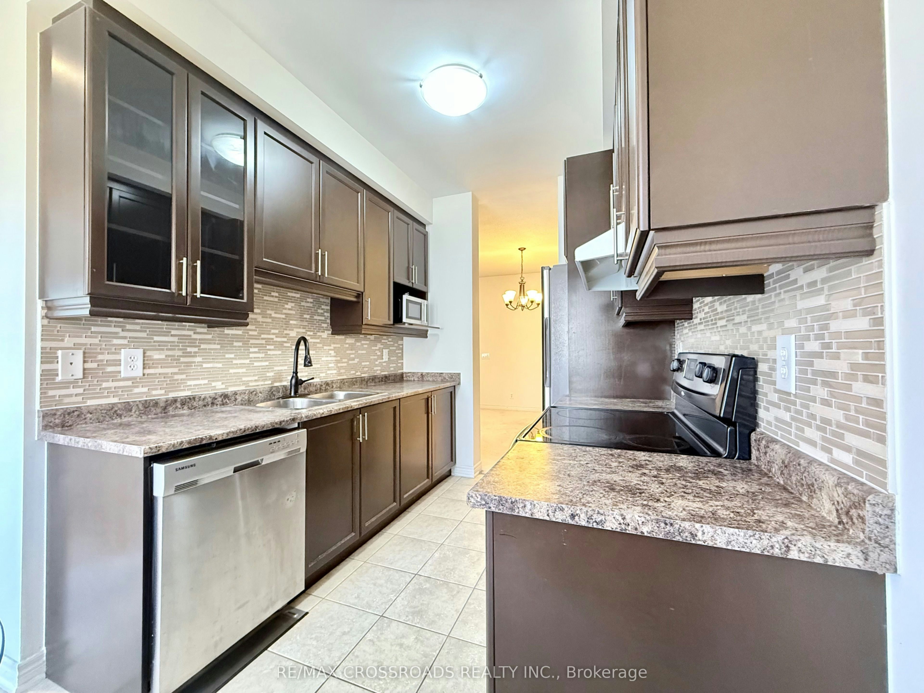 158 Harvest Hills Boulevard, East Gwillimbury, ON, L9N 0C1 - 6