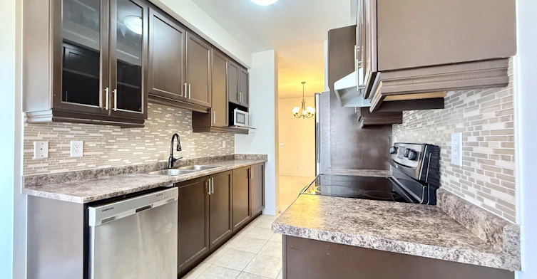 158 Harvest Hills Boulevard, East Gwillimbury, ON, L9N 0C1 - 6
