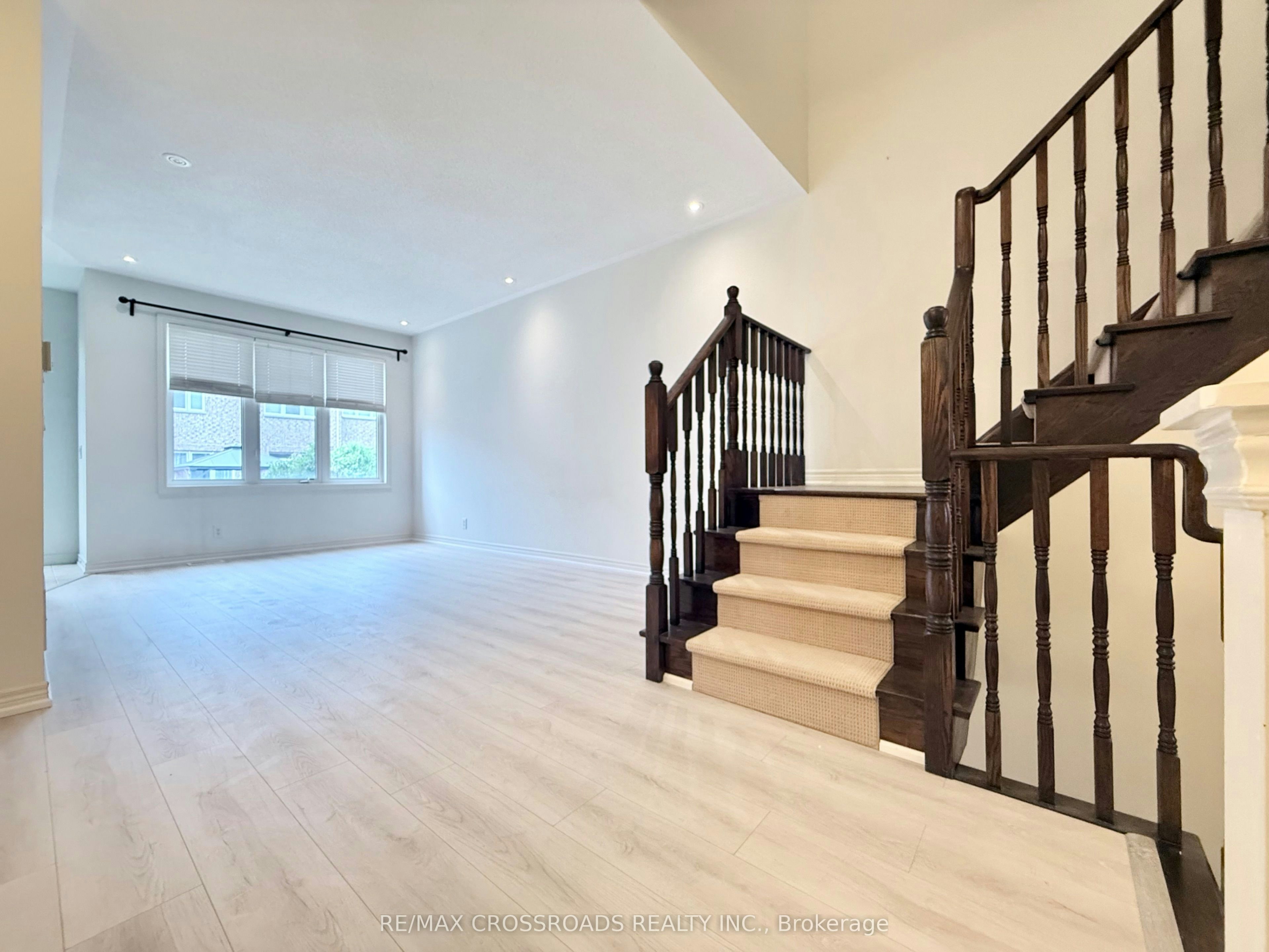 158 Harvest Hills Boulevard, East Gwillimbury, ON, L9N 0C1 - 8