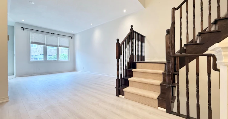 158 Harvest Hills Boulevard, East Gwillimbury, ON, L9N 0C1 - 8