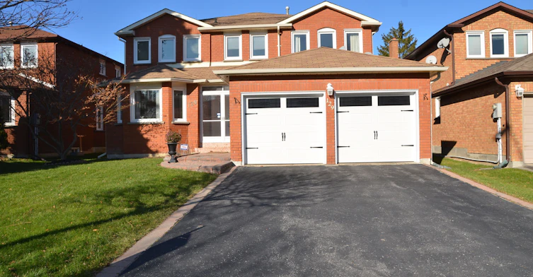 129 Lyndhurst Drive, Markham, ON, L3T 6R6