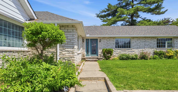 314 The Queensway S N/A, Georgina, ON, L4P 2B7 - 4