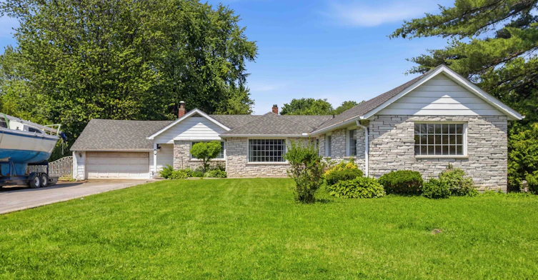 314 The Queensway S N/A, Georgina, ON, L4P 2B7 - 2