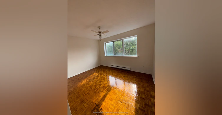 203-72 Lake Avenue, Richmond Hill, ON, L4E 2V4 - 7