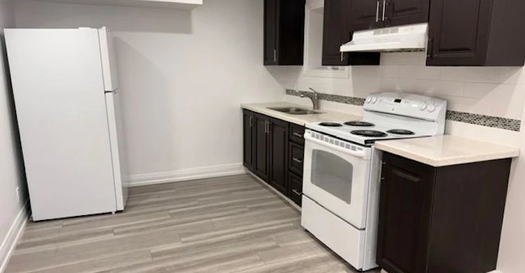 352 Carlissa Run N, Newmarket, ON, L3X 3J9 - 2
