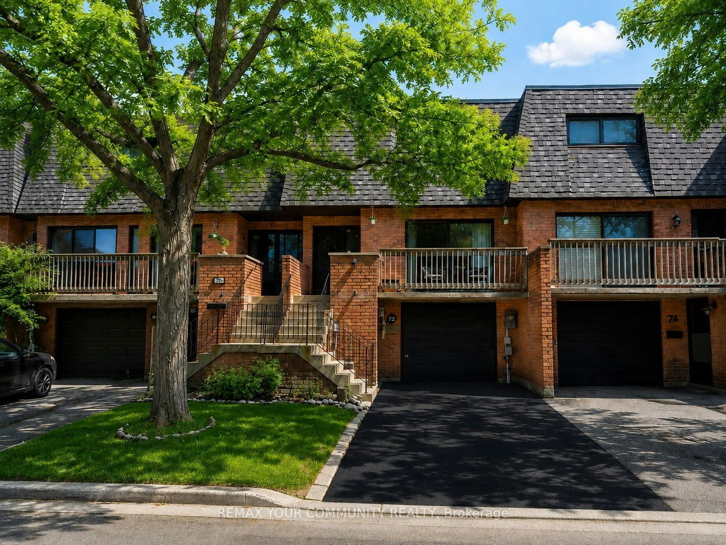 16-72 Ashglen Way, Markham, ON, L3R 3A7