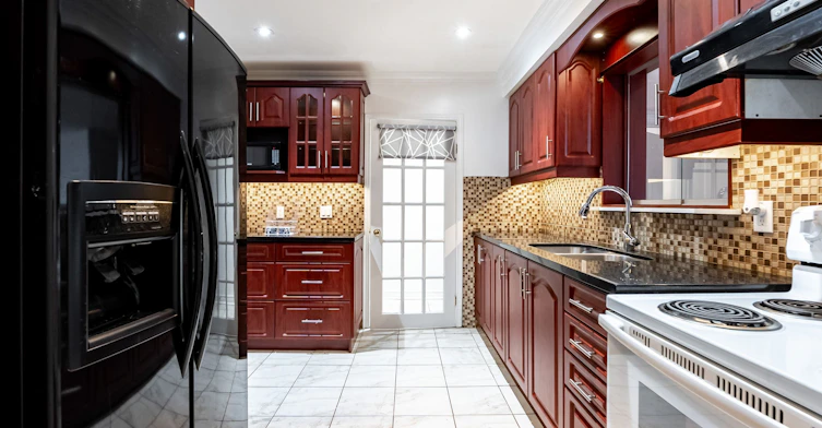 28 Lakeland Crescent, Richmond Hill, ON, L4E 2Z8 - 11