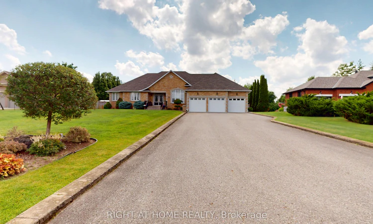 35 Golfview Boulevard