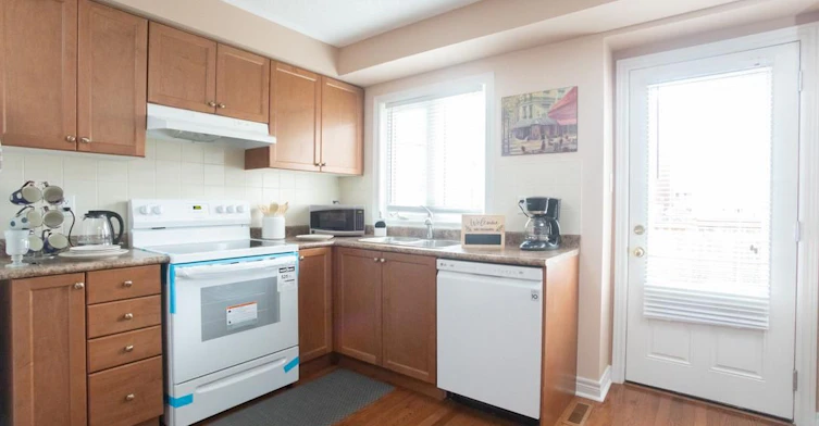 54 Chayna Crescent, Vaughan, ON, L6A 0N1 - 3