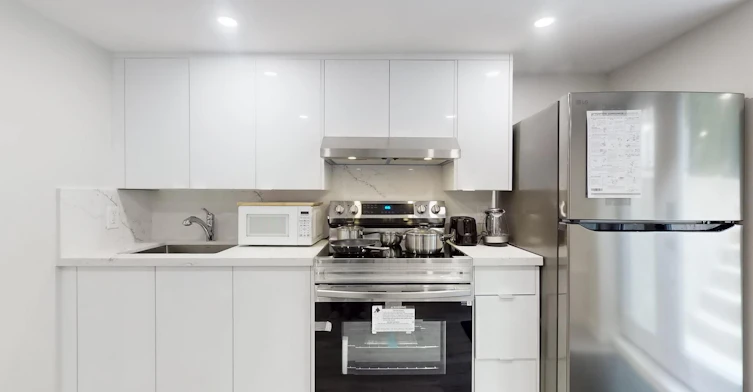 Lower-418 Marybay Crescent, Richmond Hill, ON, L4C 2X4 - 11