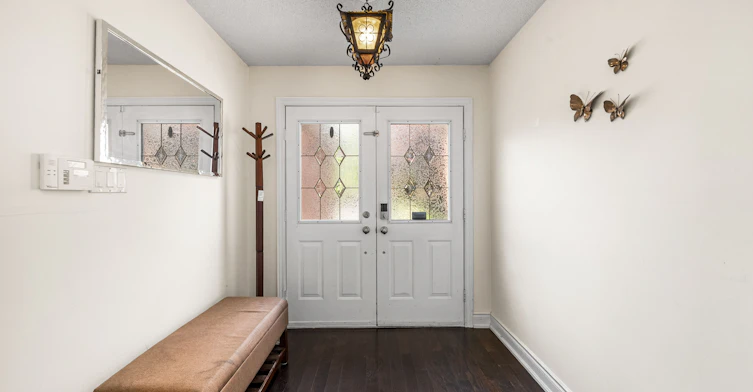 5 Stave Crescent, Richmond Hill, ON, L4C 9K4 - 2