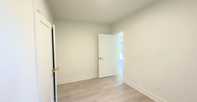 Main-9690 Keele Street, Vaughan, ON, L6A 3Y6 - 9