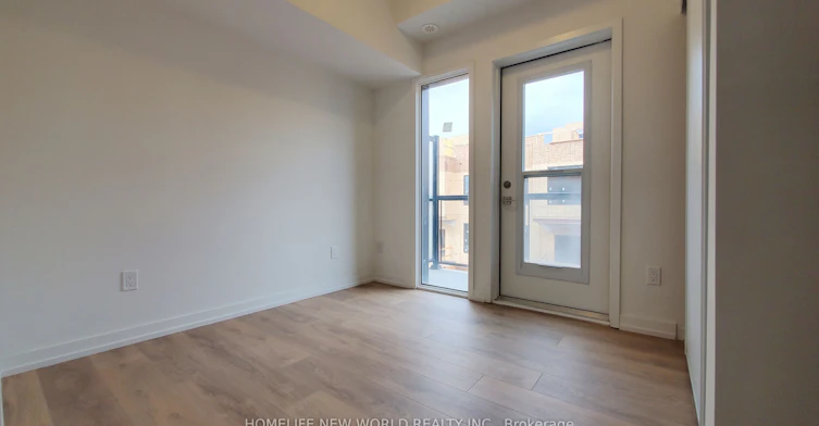3-15 Lytham Green Circle, Newmarket, ON, L3Y 0H3 - 14