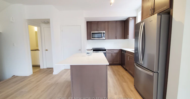 3-15 Lytham Green Circle, Newmarket, ON, L3Y 0H3 - 8