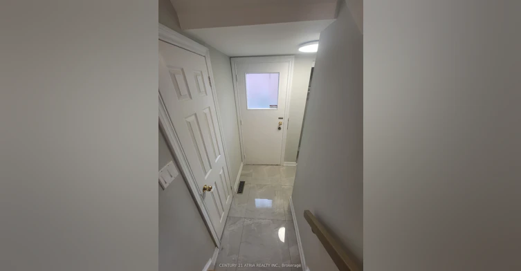 28 Holsworthy Crescent, Markham, ON, L3T 4C6 - 29