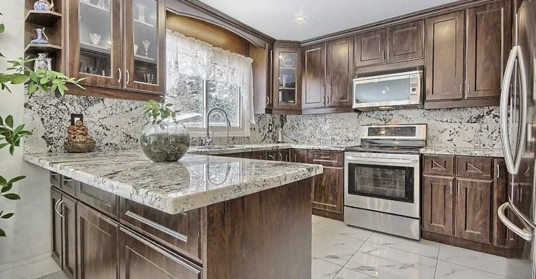 78 Bristol Road, Newmarket, ON, L3Y 8B5 - 5