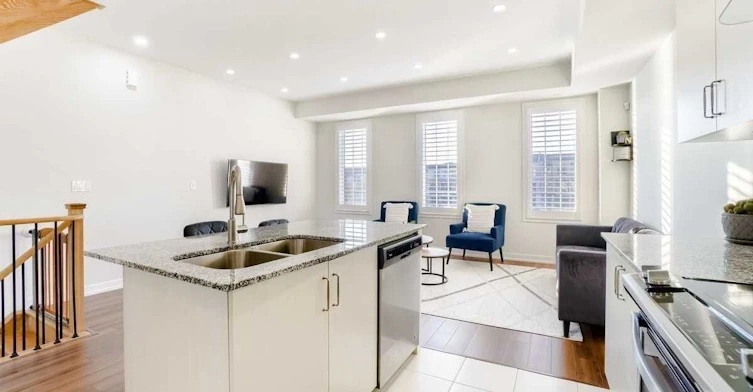239 Harding Park, Newmarket, ON, L3Y 0E1 - 10