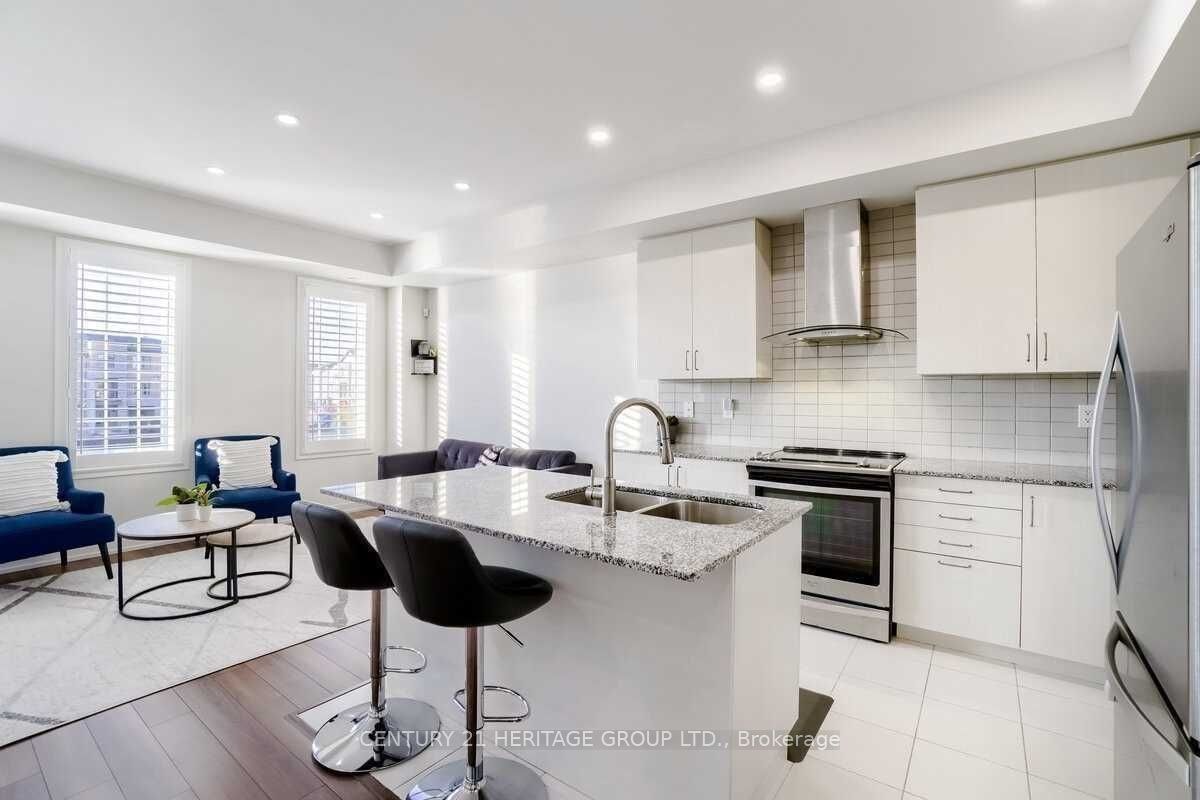 239 Harding Park, Newmarket, ON, L3Y 0E1 - 7