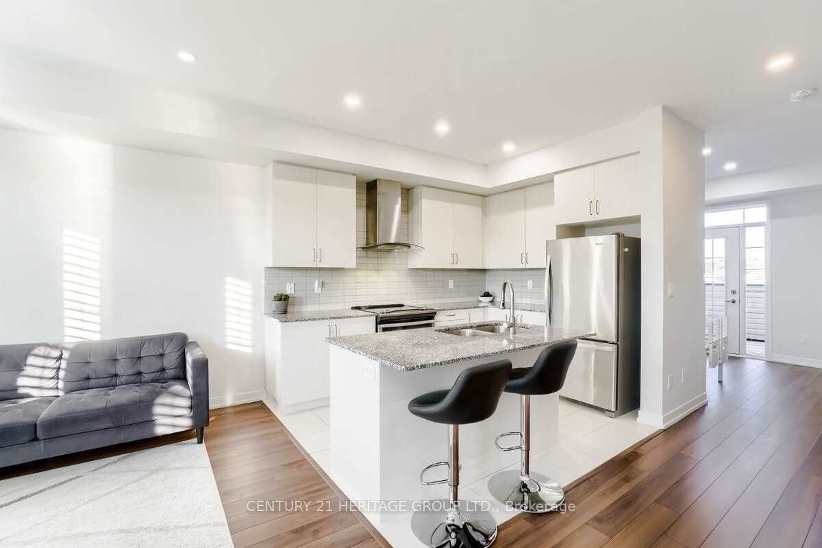239 Harding Park, Newmarket, ON, L3Y 0E1 - 8