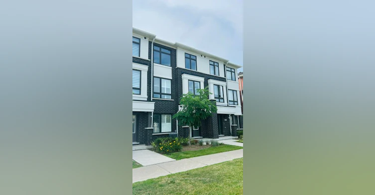 16 Thomas Armstrong Lane, Richmond Hill, ON, L4C 5S6 - 2